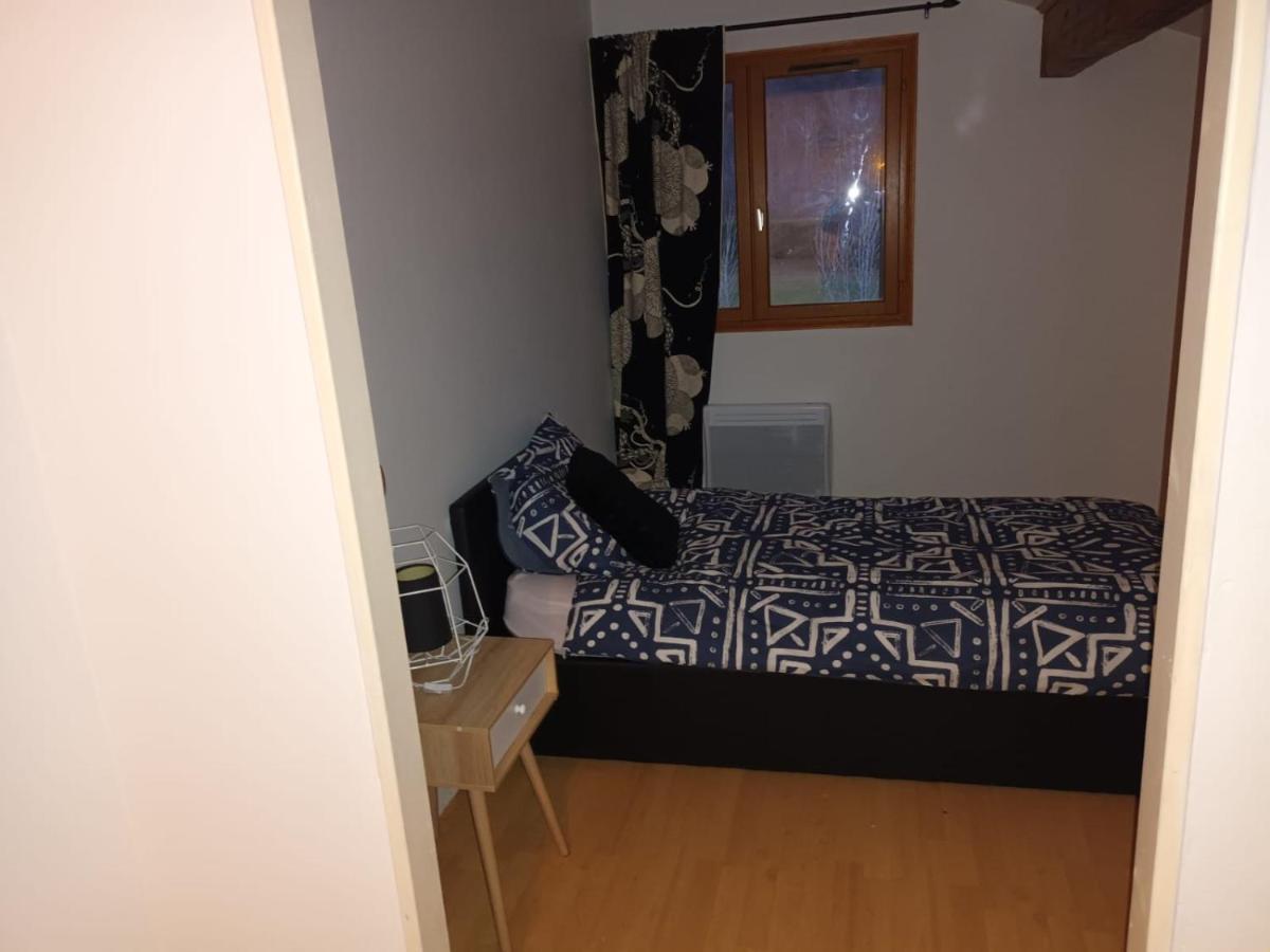 Apartament Au Pied Des Montagnes. Saint-Jean-de-Maurienne Zewnętrze zdjęcie